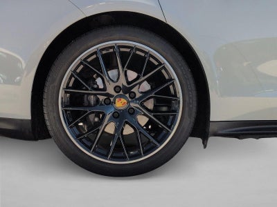 2023 Porsche Panamera 4 Platinum Edition AWD