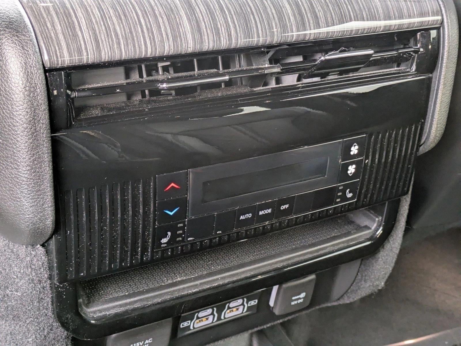 2022 Jeep Wagoneer Series III 4x4