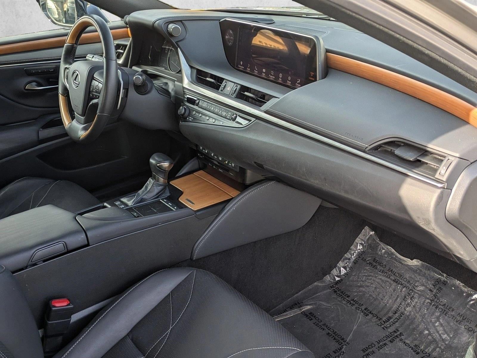 2020 Lexus ES 300h Luxury FWD