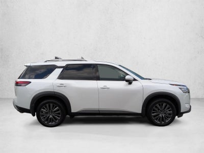 2025 Nissan Pathfinder SL 4WD