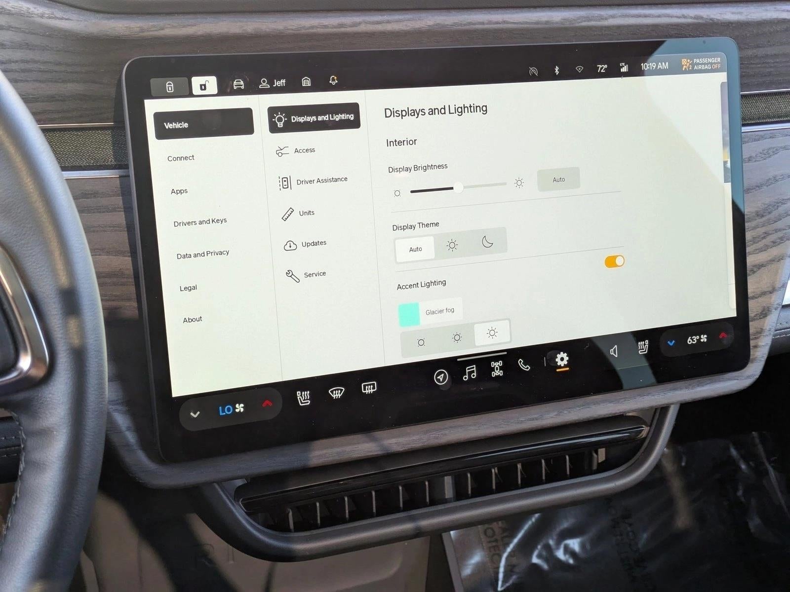 2023 Rivian R1S Adventure Quad-Motor Large Pack