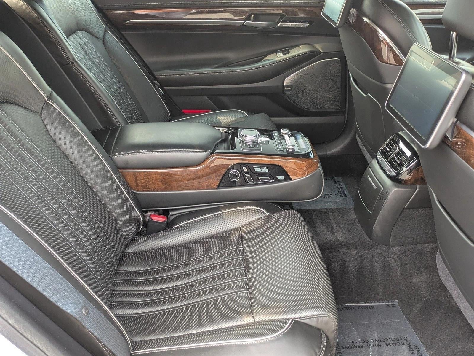 2018 Genesis G90 5.0L Ultimate RWD