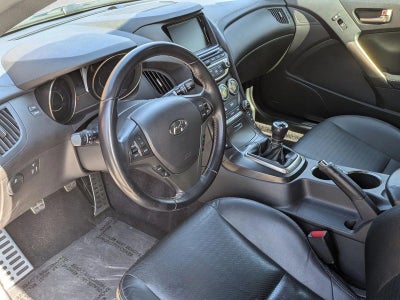 2013 Hyundai GENESIS Coupe 2dr V6 3.8L Man Track