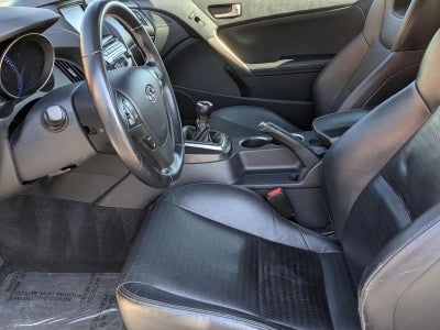 2013 Hyundai GENESIS Coupe 2dr V6 3.8L Man Track