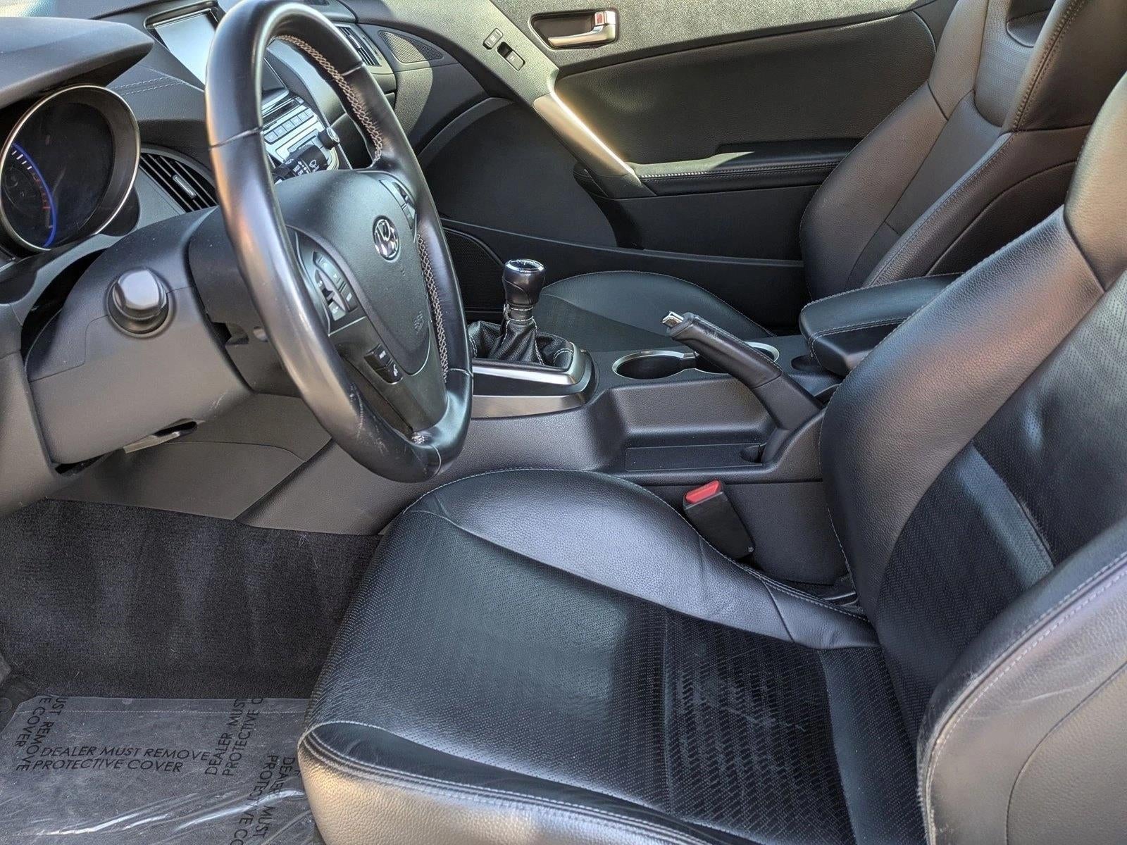 2013 Hyundai GENESIS Coupe 2dr V6 3.8L Man Track