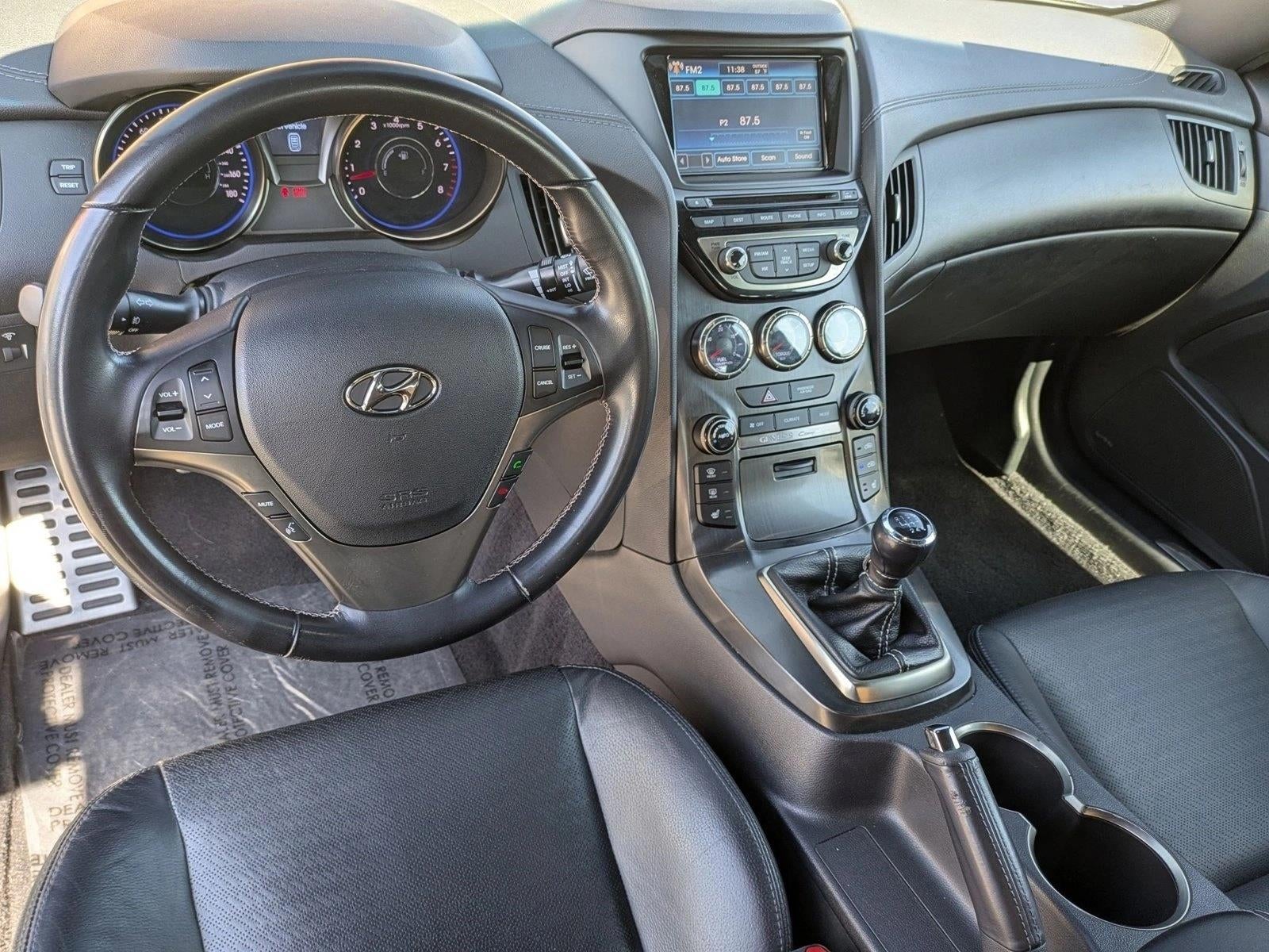 2013 Hyundai GENESIS Coupe 2dr V6 3.8L Man Track