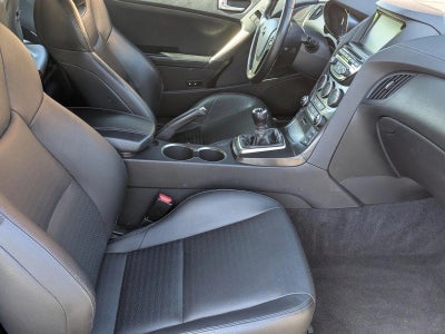 2013 Hyundai GENESIS Coupe 2dr V6 3.8L Man Track