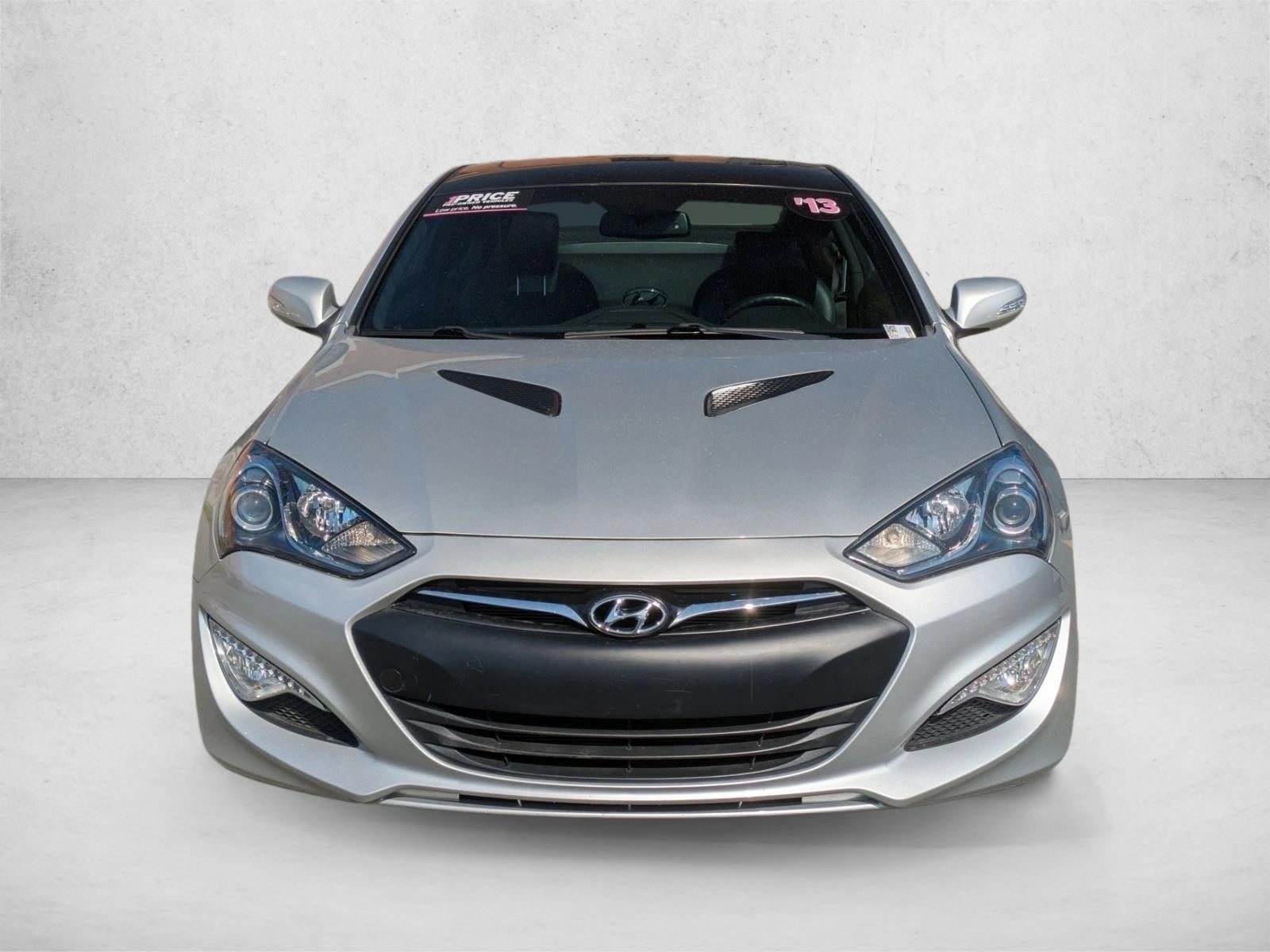 2013 Hyundai GENESIS Coupe 2dr V6 3.8L Man Track