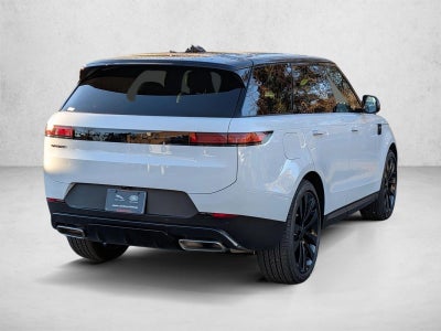2026 Land Rover Range Rover Sport P360 SE