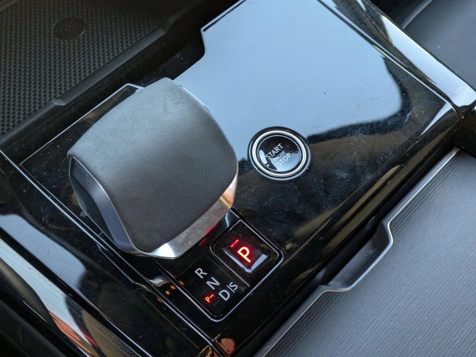 2024 Land Rover Range Rover Sport P360 SE