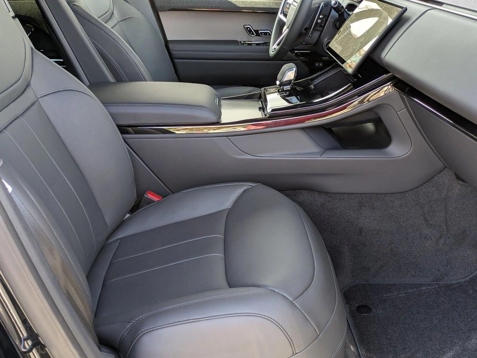 2025 Land Rover Range Rover Sport P360 SE