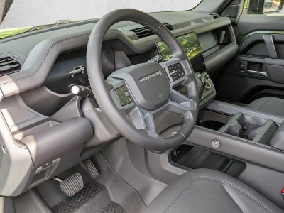 2026 Land Rover Defender 110 P400 X-Dynamic SE