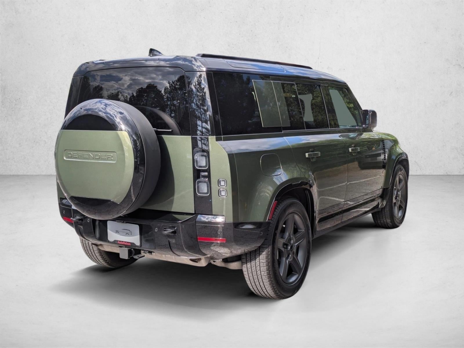 2026 Land Rover Defender 110 P400 X-Dynamic SE