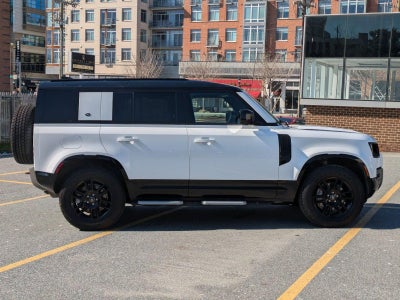 2022 Land Rover Defender 110 X-Dynamic HSE AWD