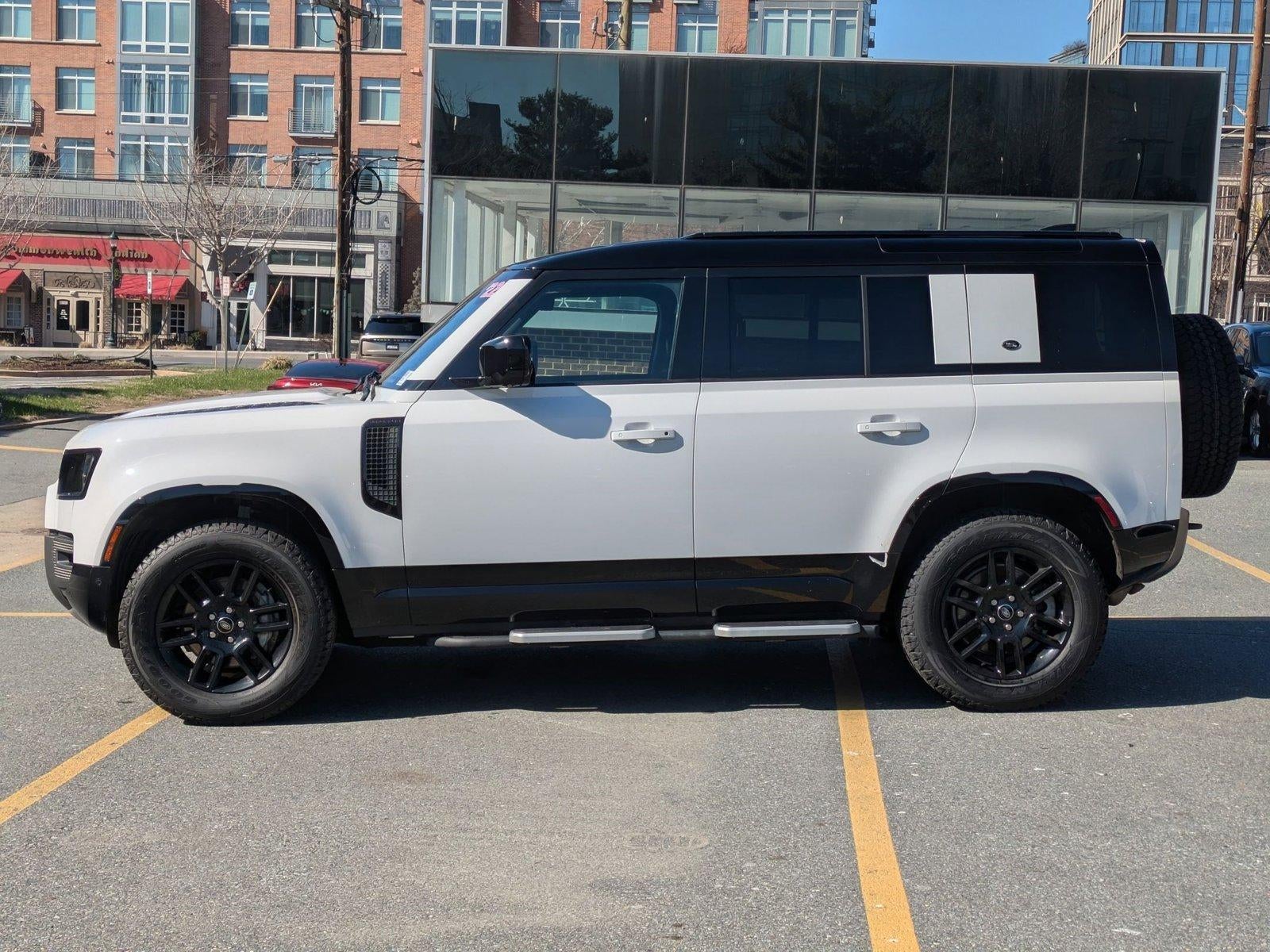 2022 Land Rover Defender 110 X-Dynamic HSE AWD