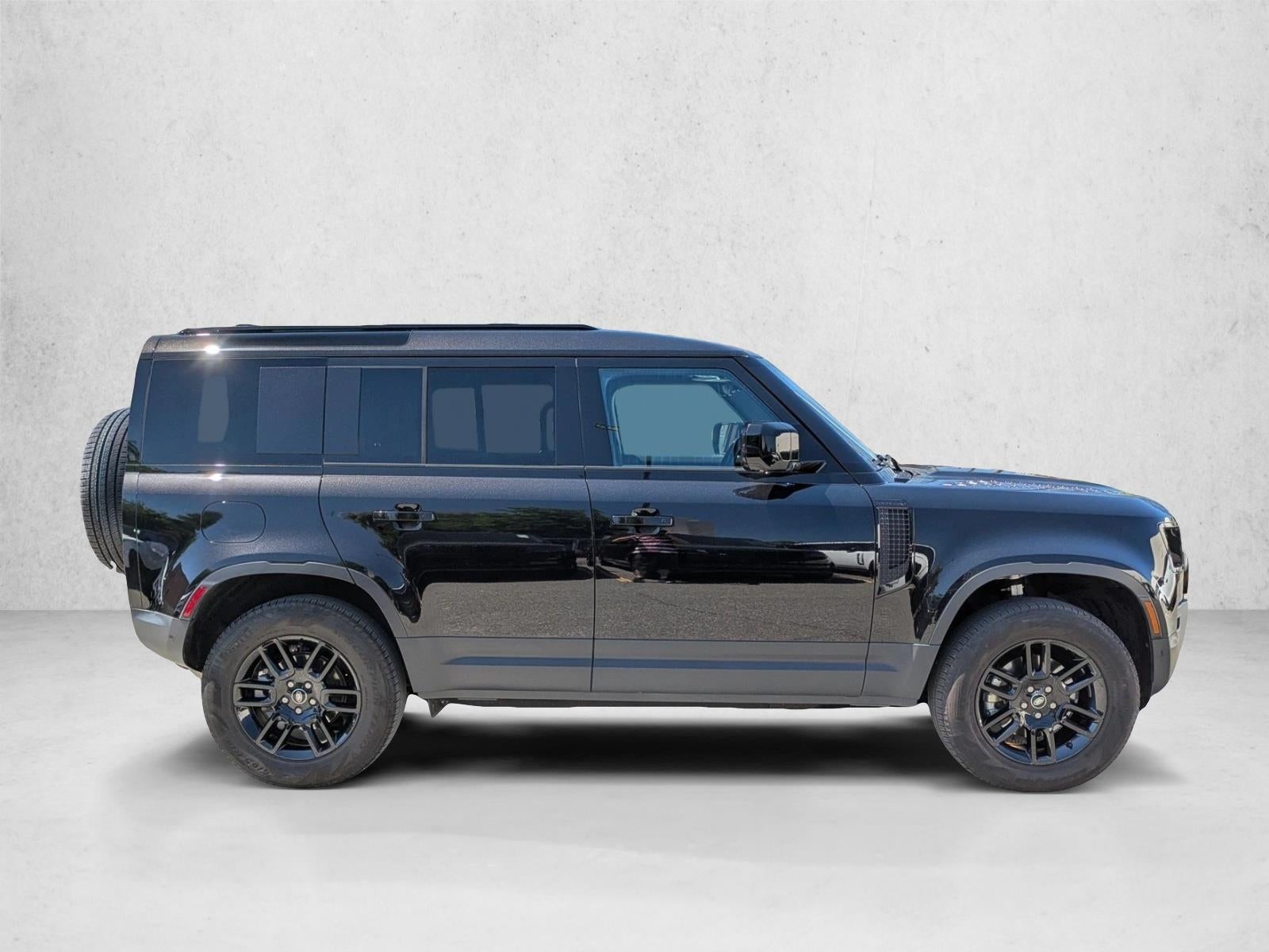 2025 Land Rover Defender 110 P300 S