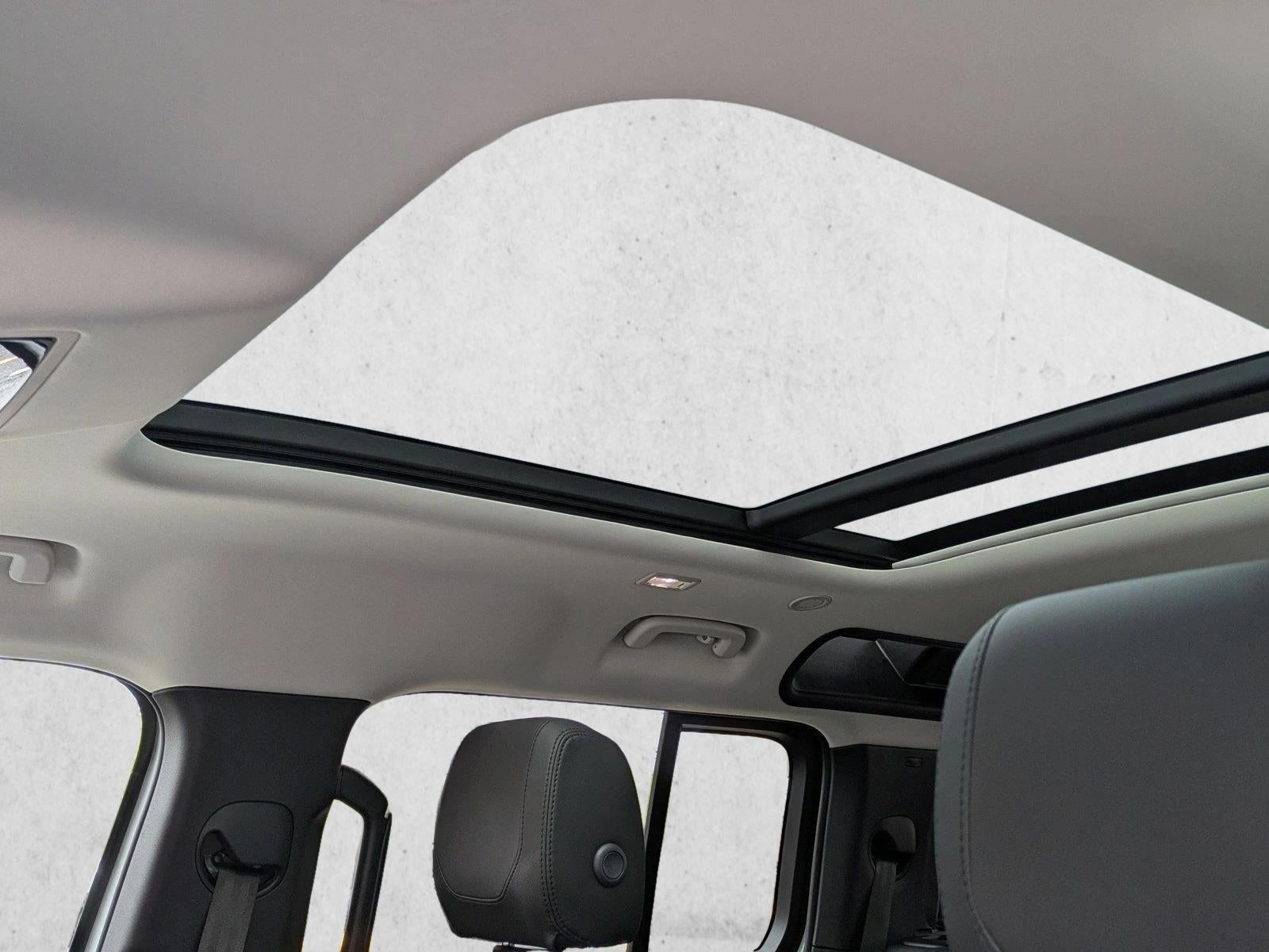 2024 Land Rover Defender 110 P300 S