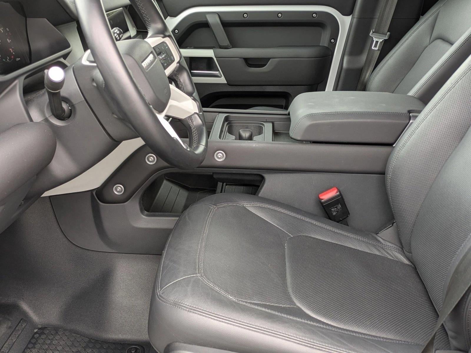 2024 Land Rover Defender 110 P300 S