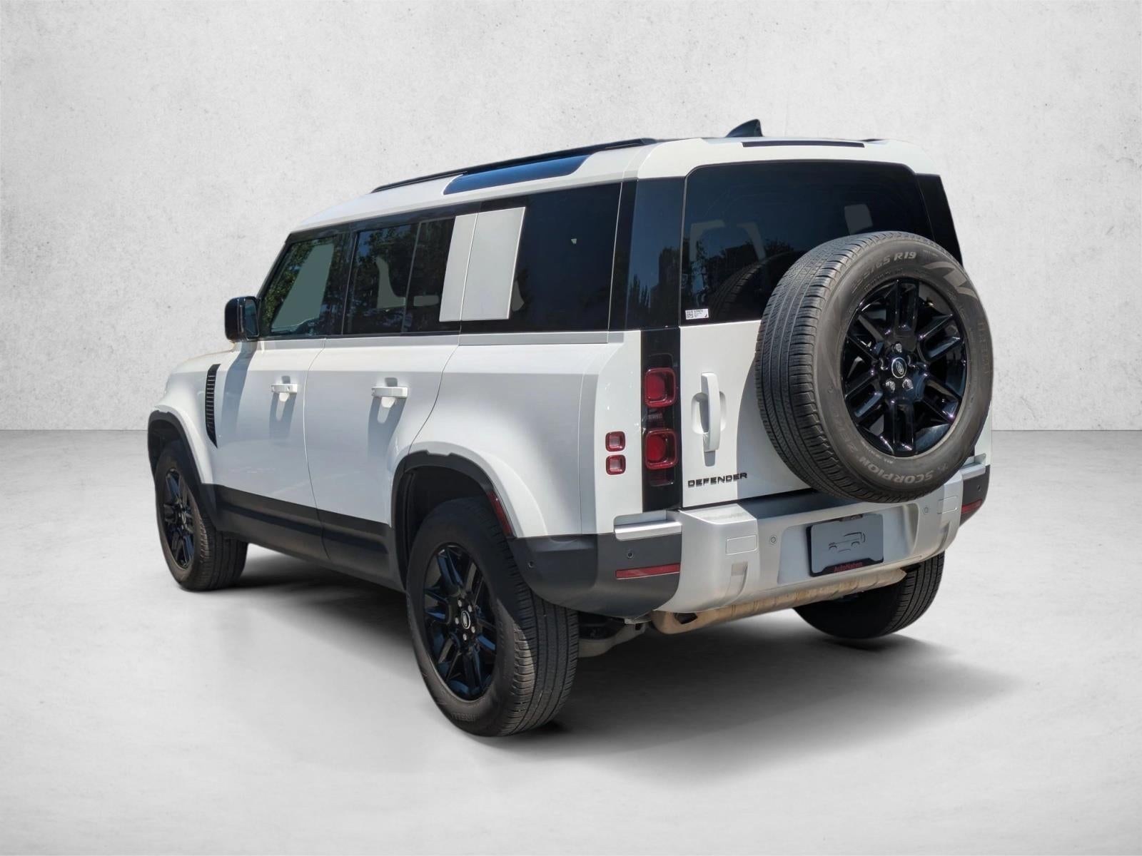 2025 Land Rover Defender 110 P300 S