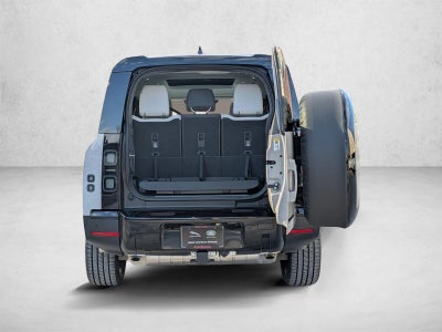 2026 Land Rover Defender 130 P300 S