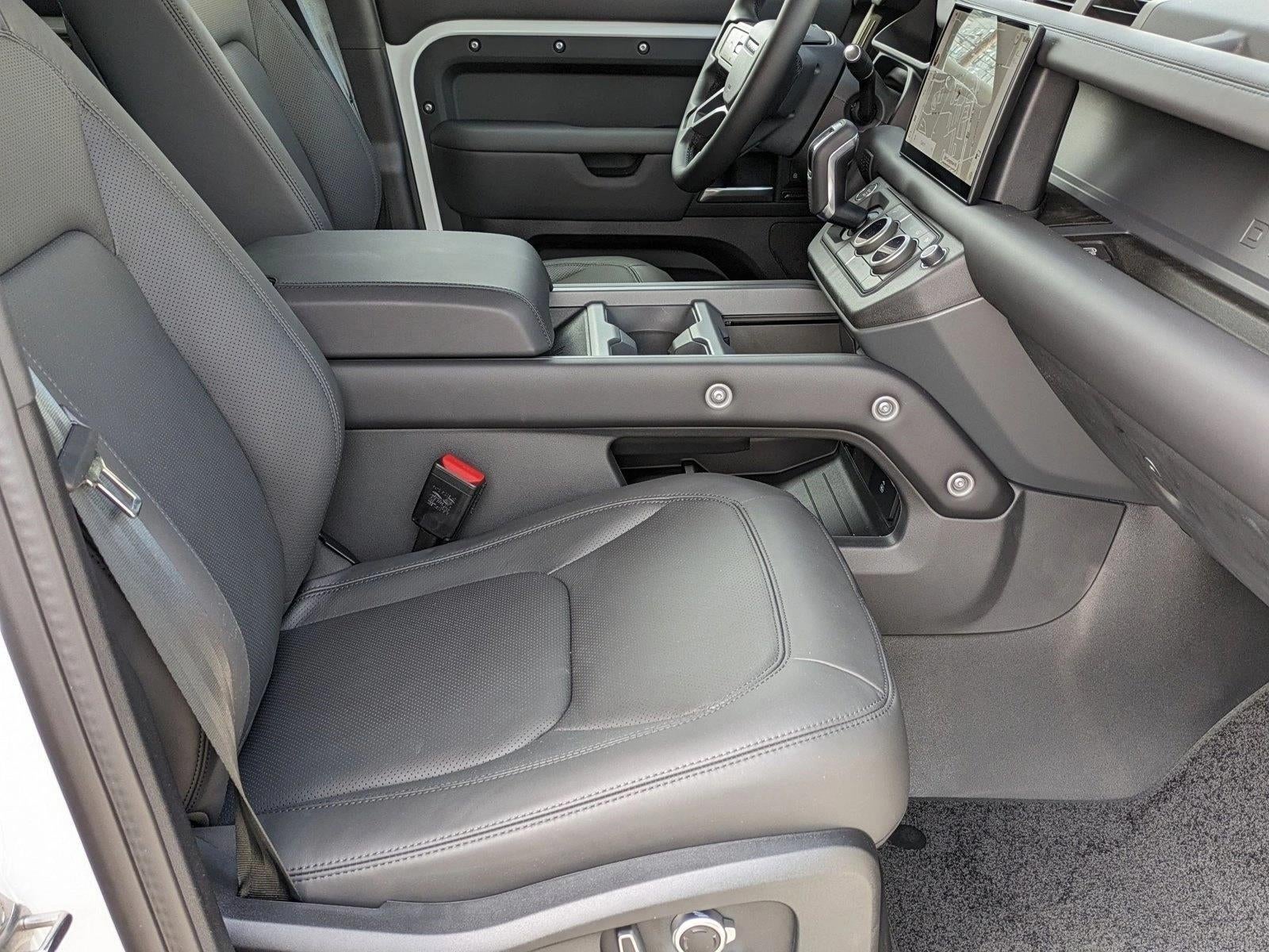 2025 Land Rover Defender 130 P300 S