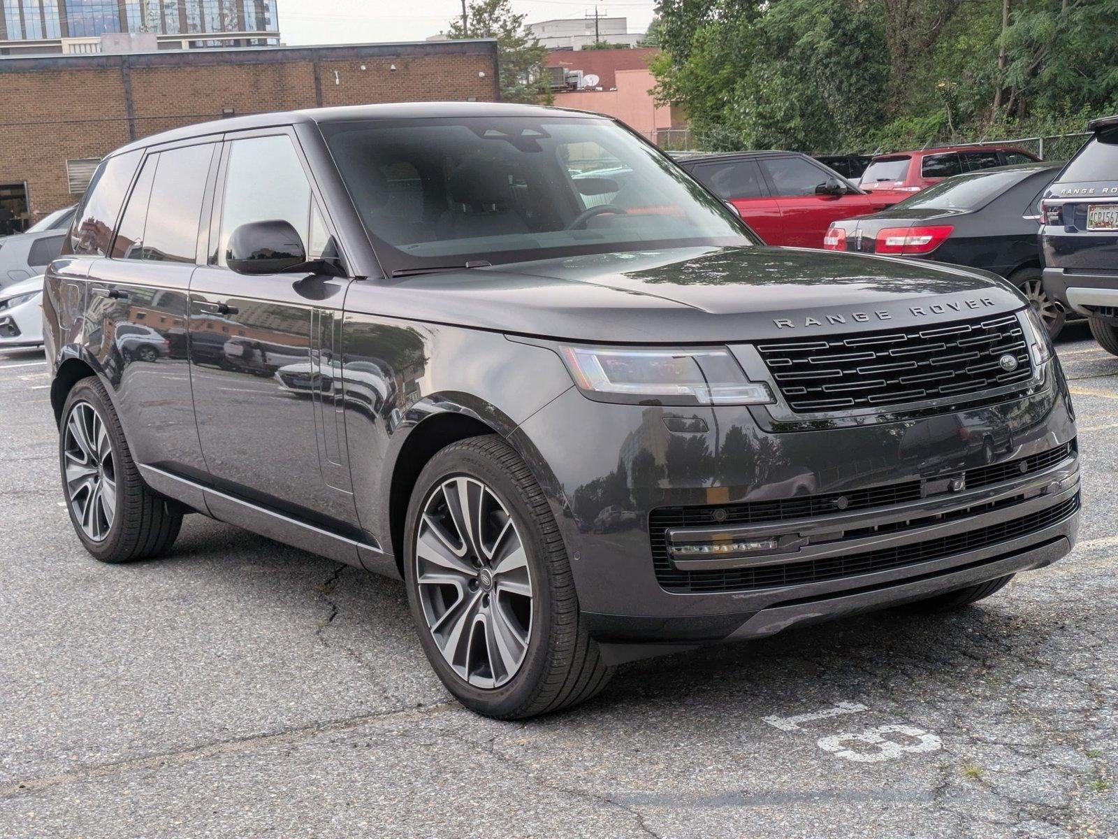 2024 Land Rover Range Rover P400 SE SWB