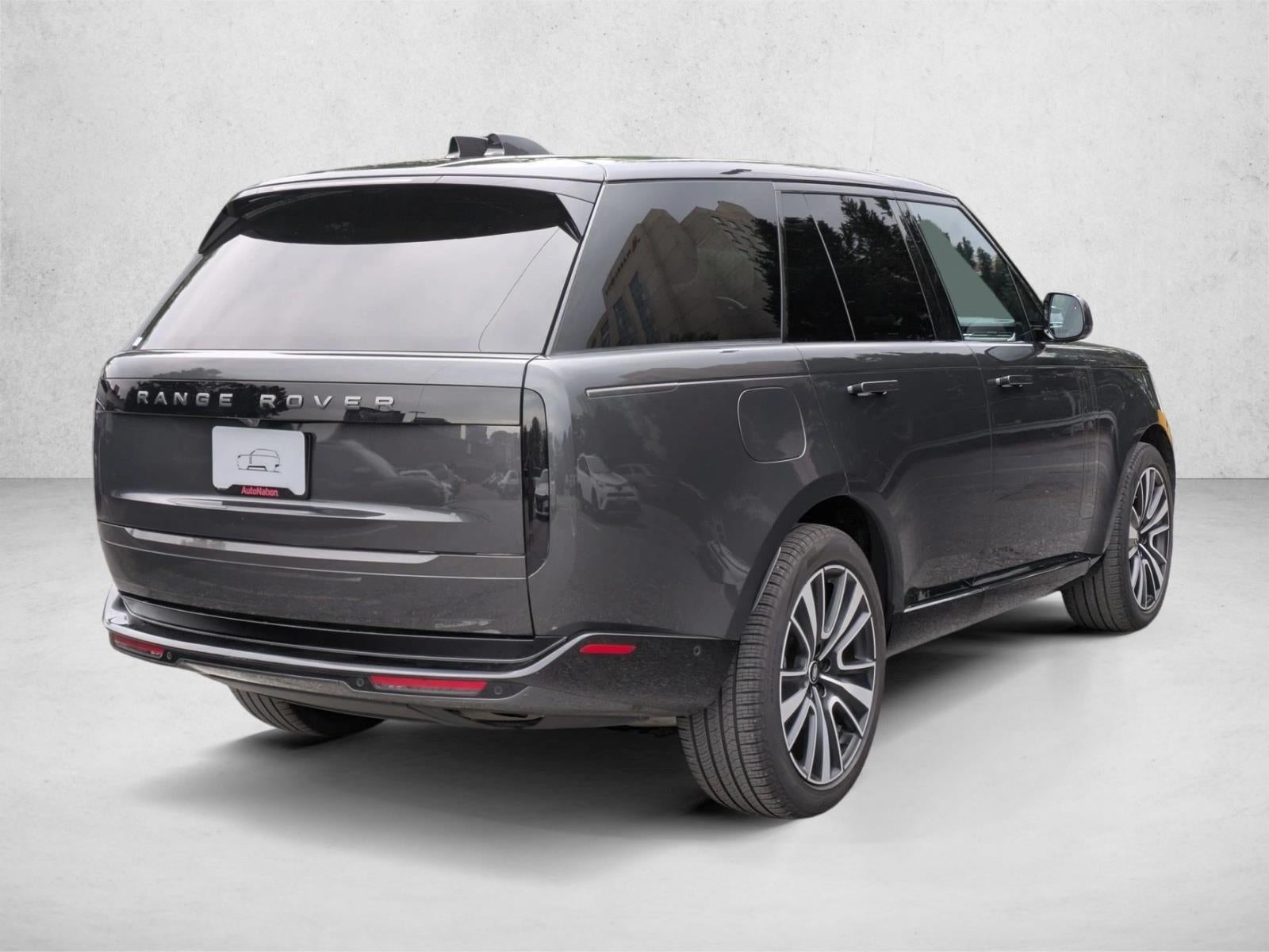 2024 Land Rover Range Rover P400 SE SWB