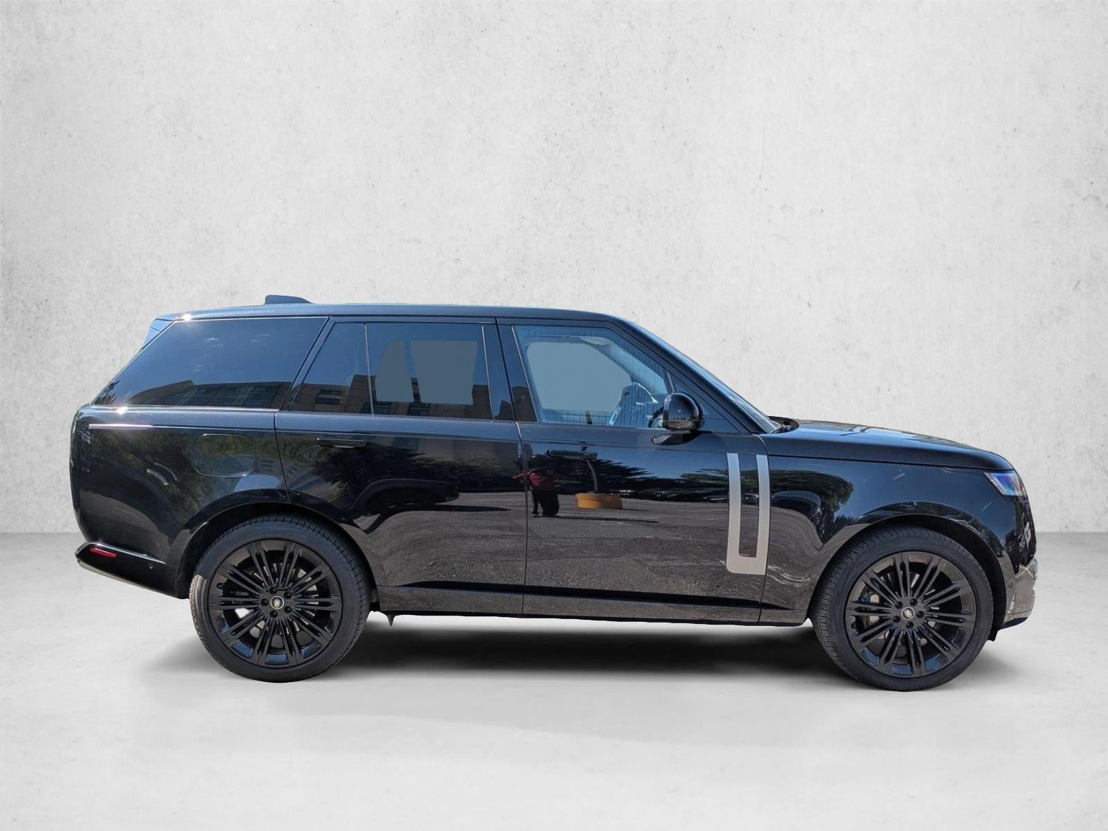 2023 Land Rover Range Rover P400 SE SWB