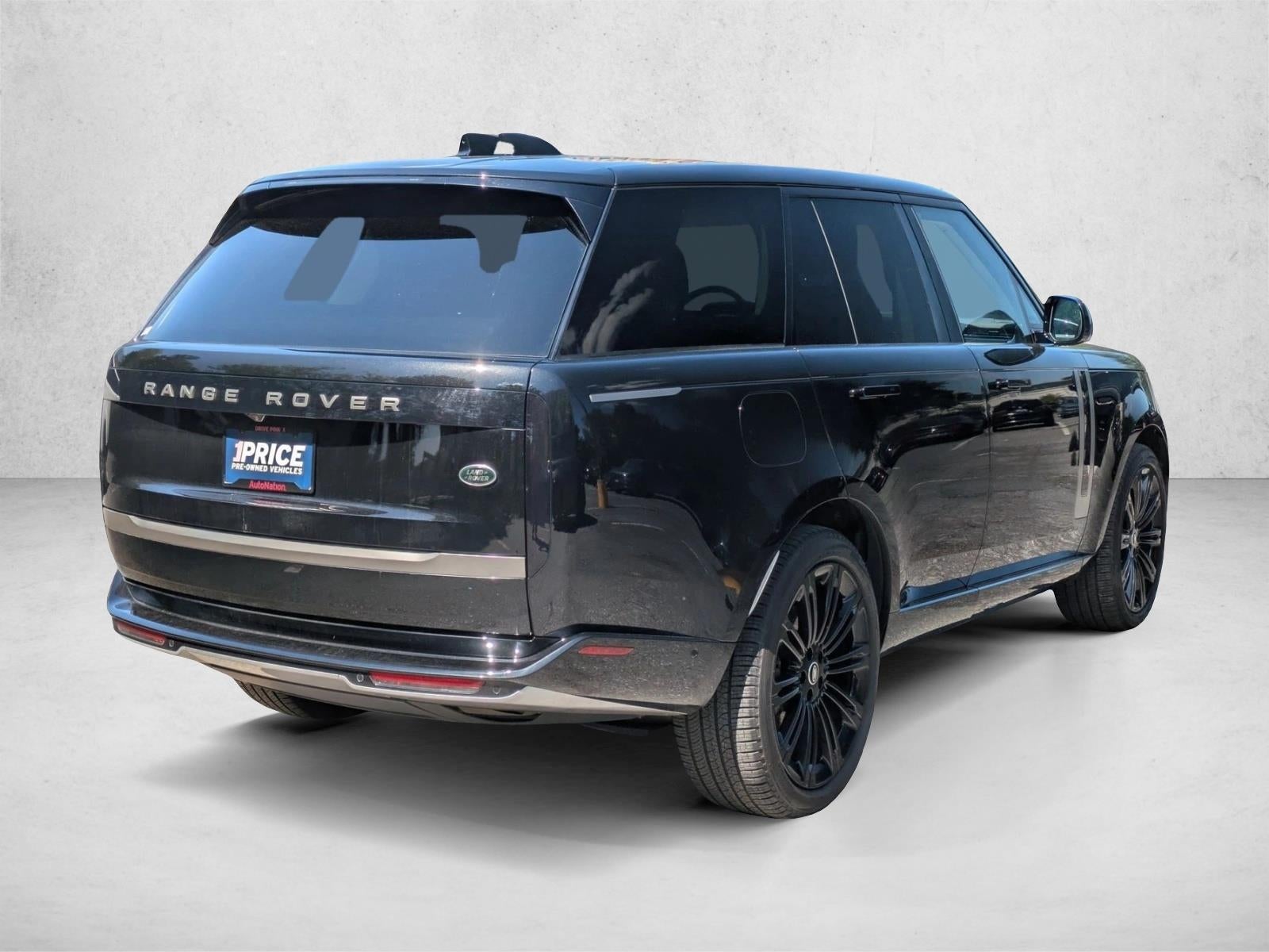 2023 Land Rover Range Rover P400 SE SWB