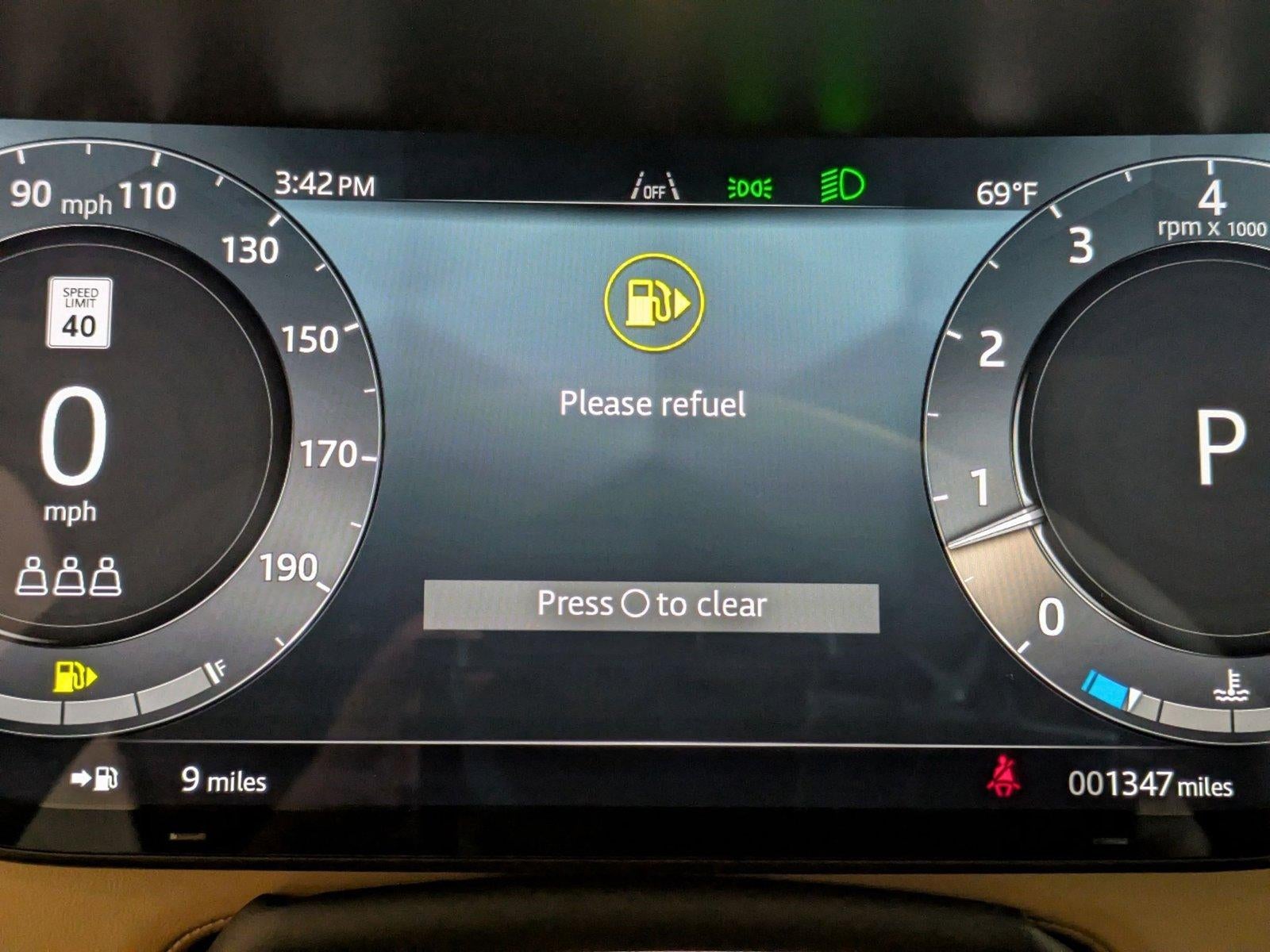 2025 Land Rover Range Rover P615 SV SWB