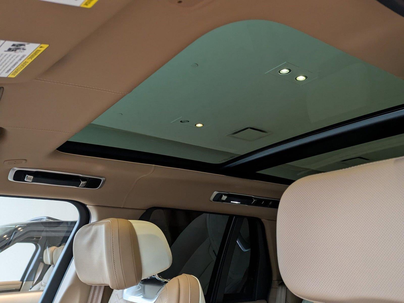 2025 Land Rover Range Rover P615 SV SWB