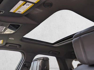 2024 Land Rover Discovery P300 Dynamic SE