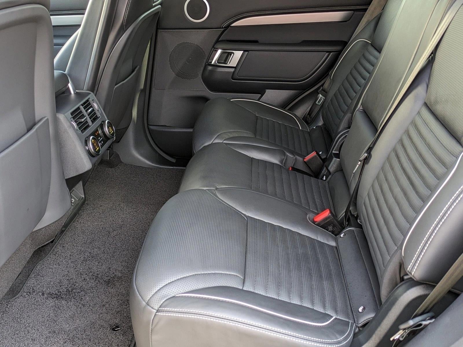 2024 Land Rover Discovery P300 Dynamic SE