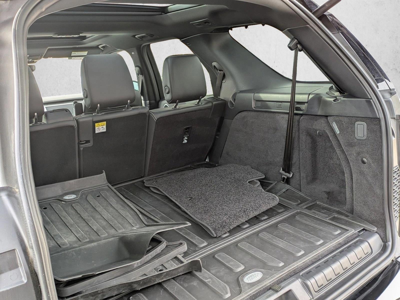 2024 Land Rover Discovery P300 Dynamic SE