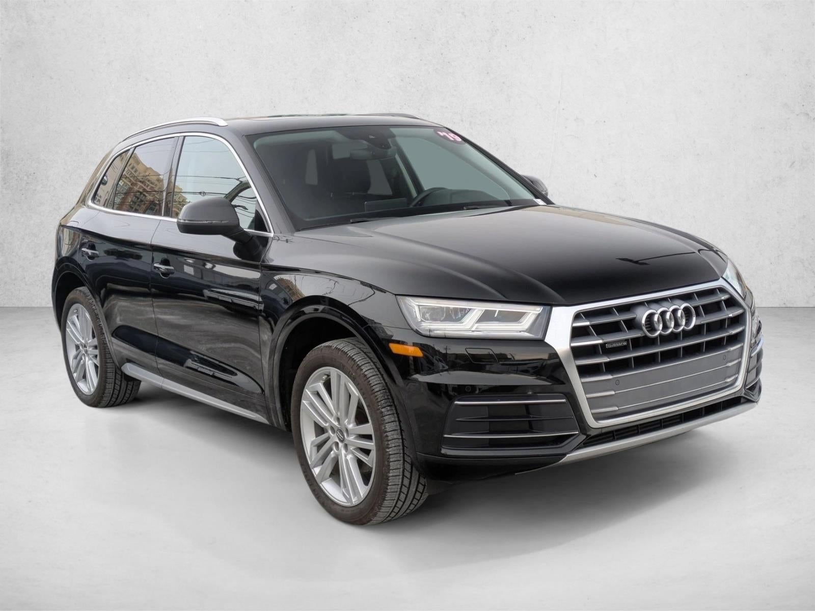 2019 Audi Q5 Premium Plus 45 TFSI quattro