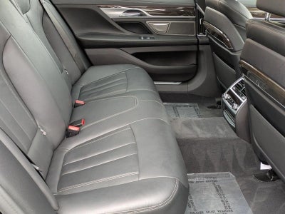 2021 BMW 740i xDrive Sedan