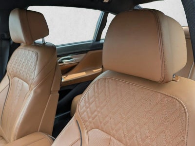 2022 BMW 740i xDrive Sedan