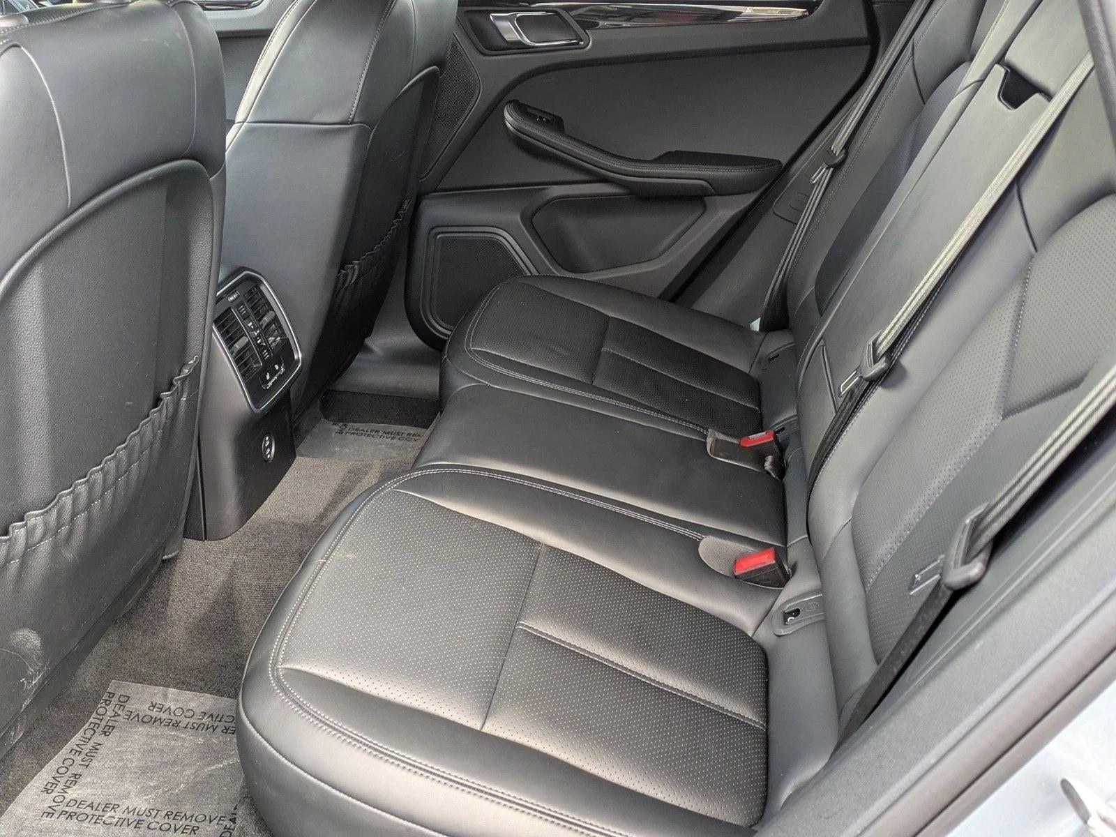 2024 Porsche Macan AWD