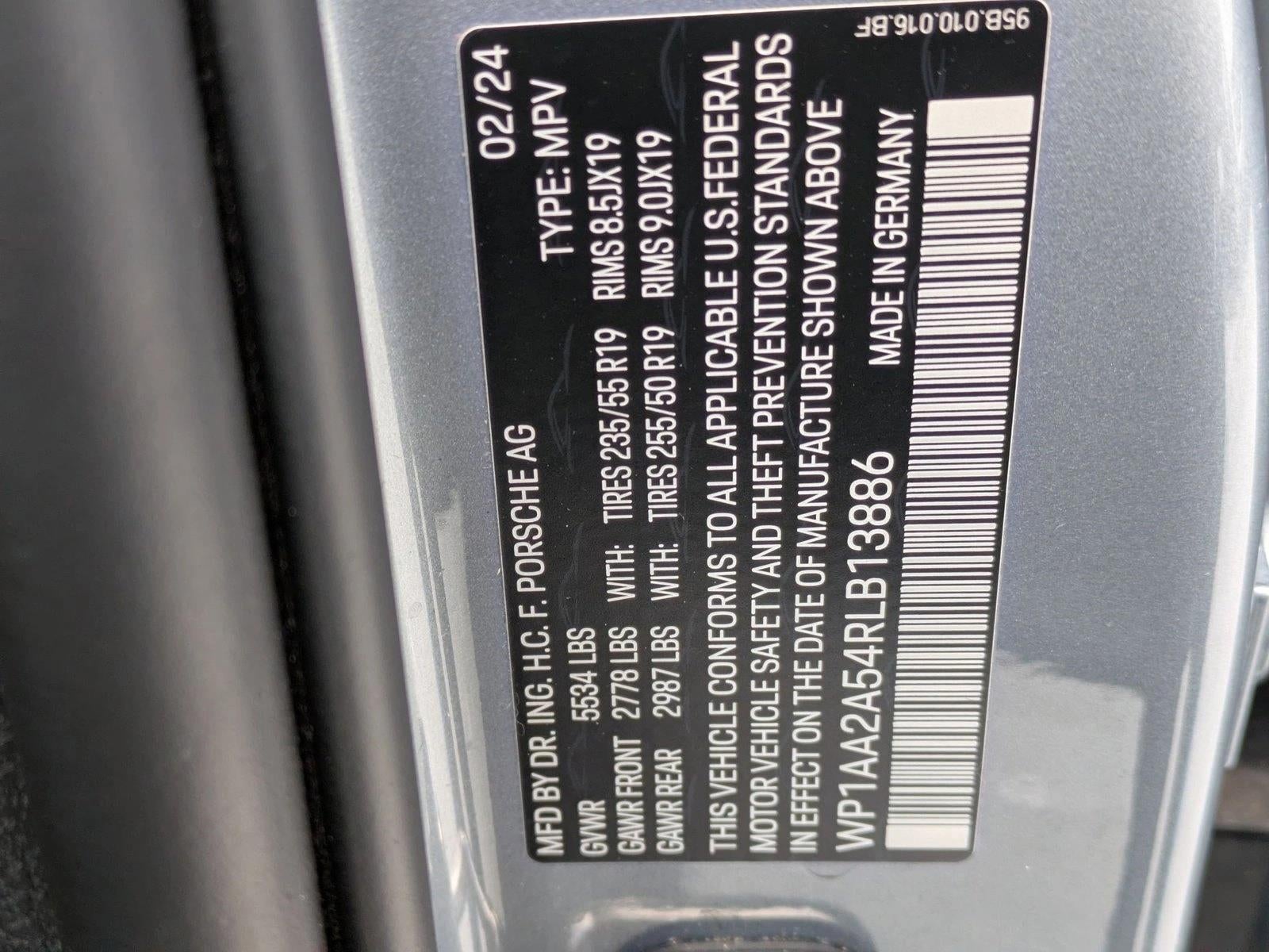 2024 Porsche Macan AWD