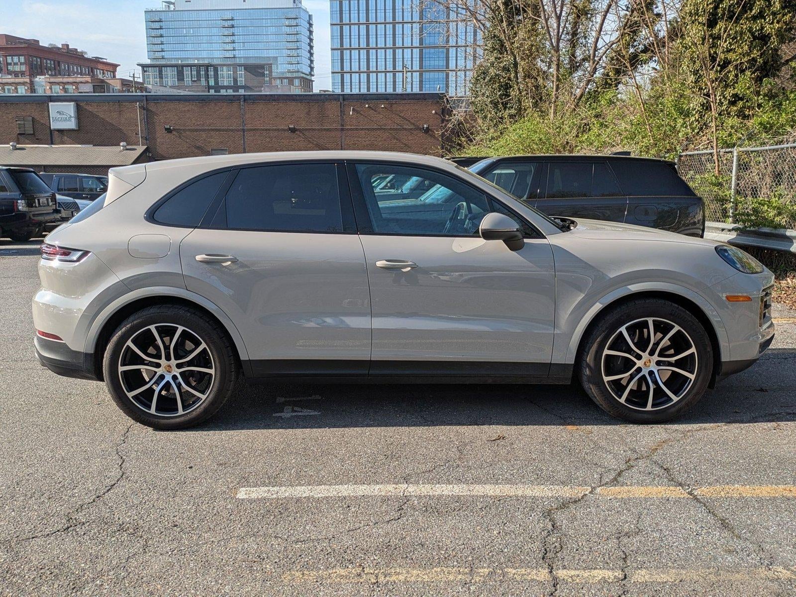 2024 Porsche Cayenne AWD