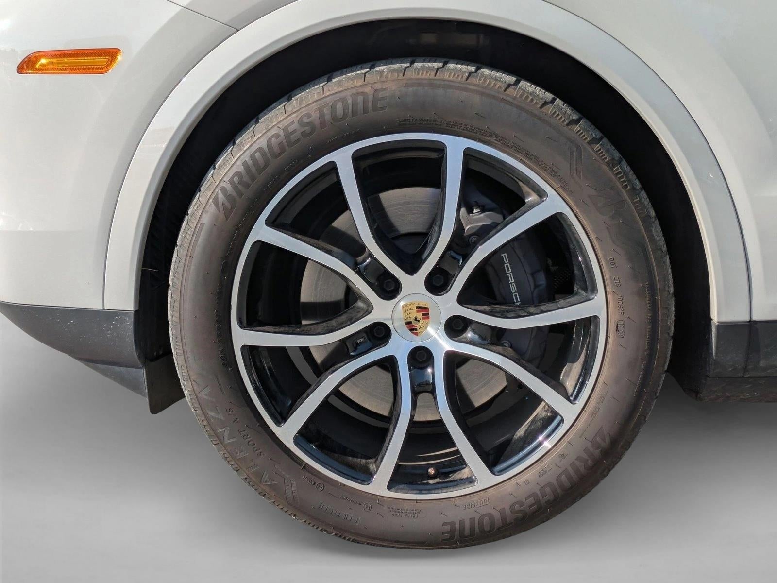 2024 Porsche Cayenne AWD