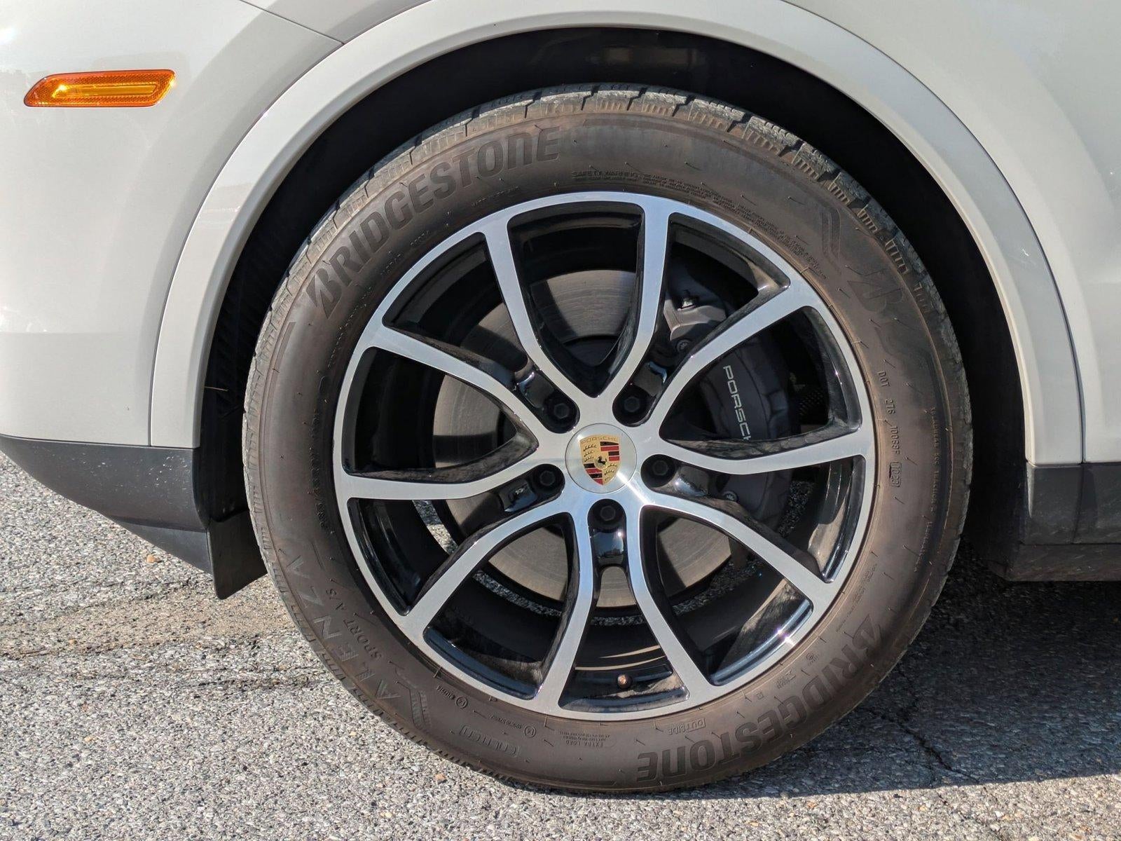 2024 Porsche Cayenne AWD