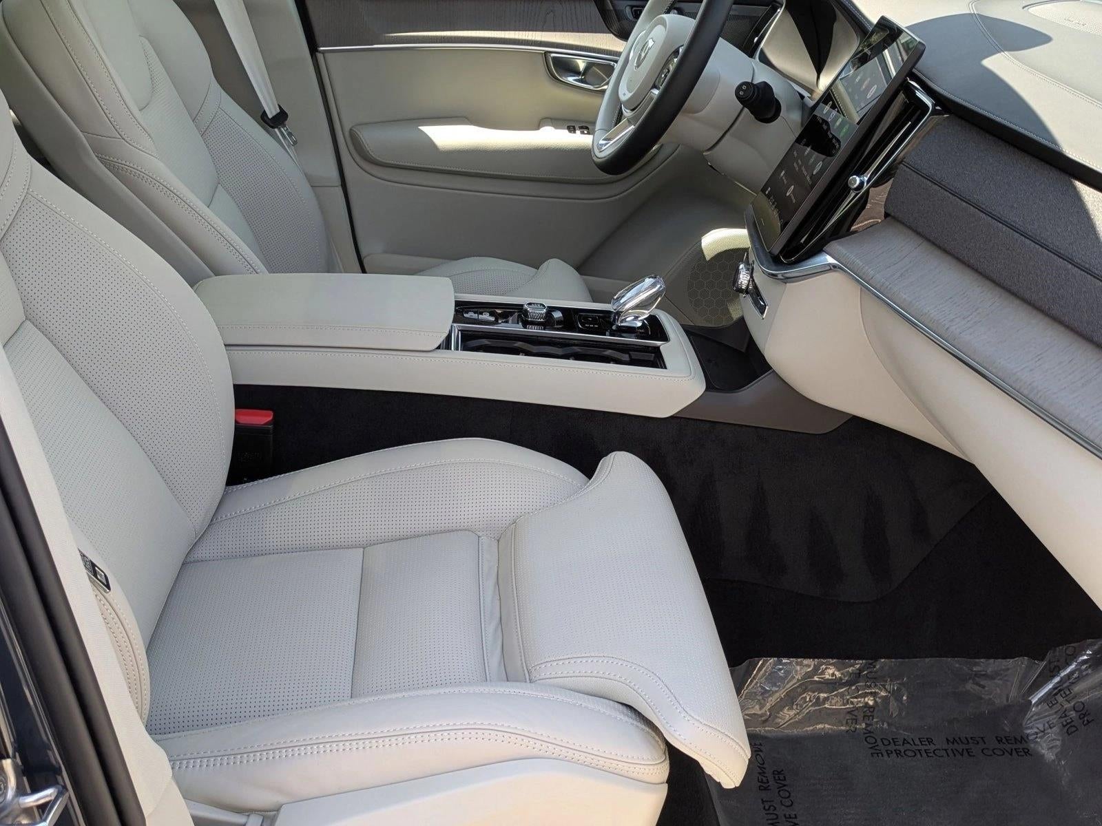 2026 Volvo XC90 B6 AWD Ultra Dark Theme 7-Seater