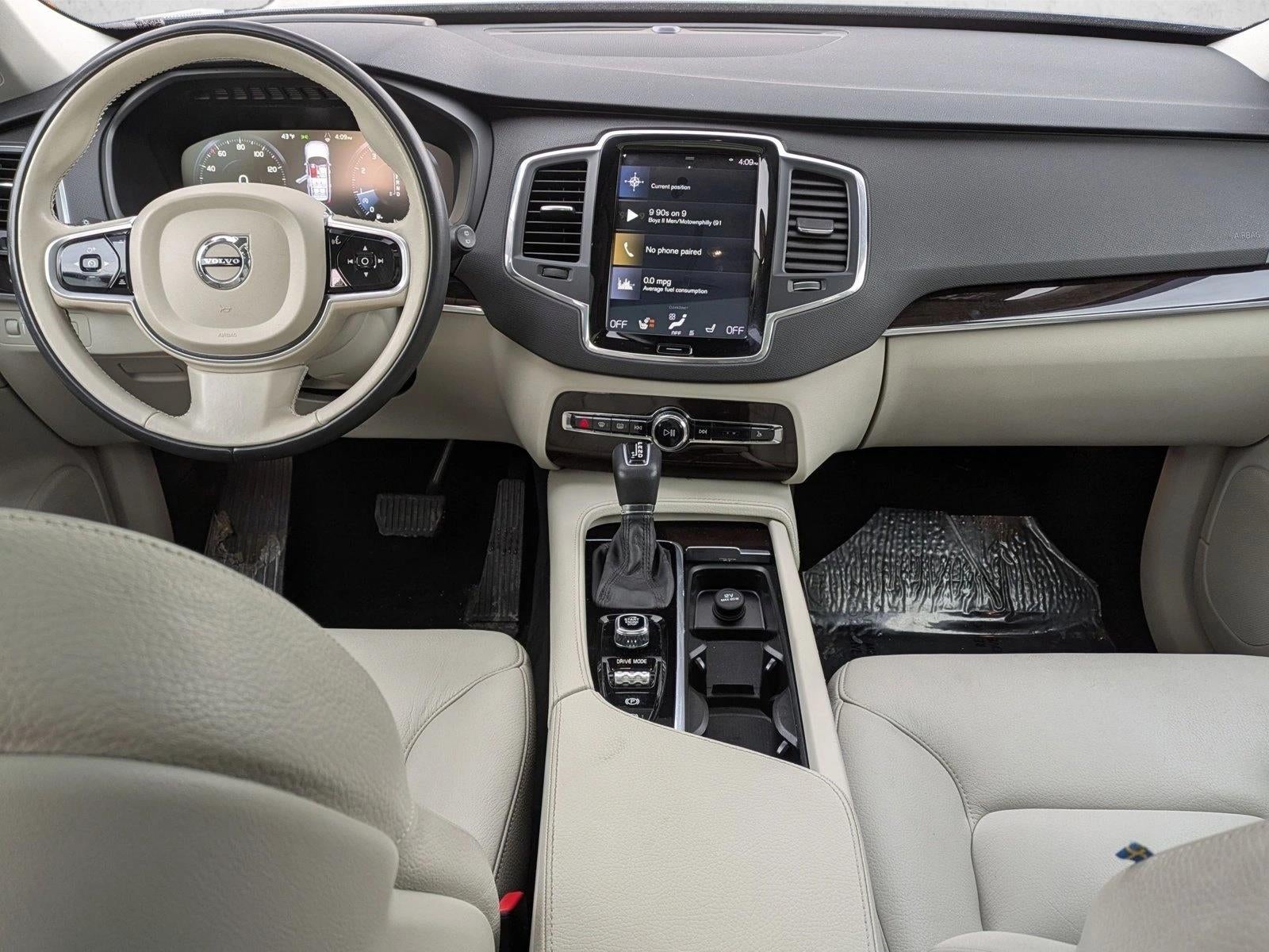 2019 Volvo XC90 T6 AWD Momentum