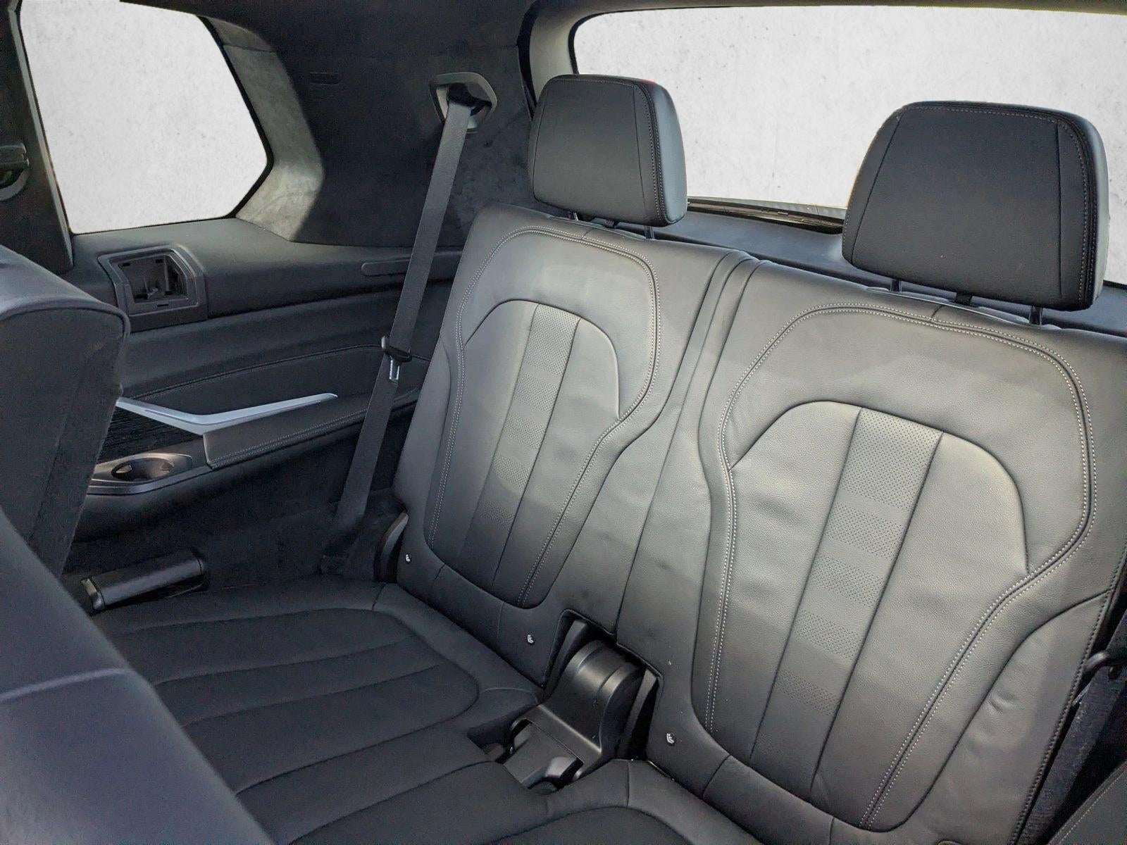 2021 BMW X7 xDrive40i Sports Activity Vehicle