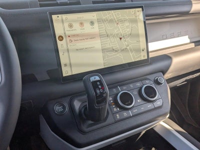 2025 Land Rover Defender 110 P400 X-Dynamic SE