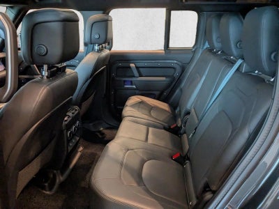 2025 Land Rover Defender 110 P400 X-Dynamic SE