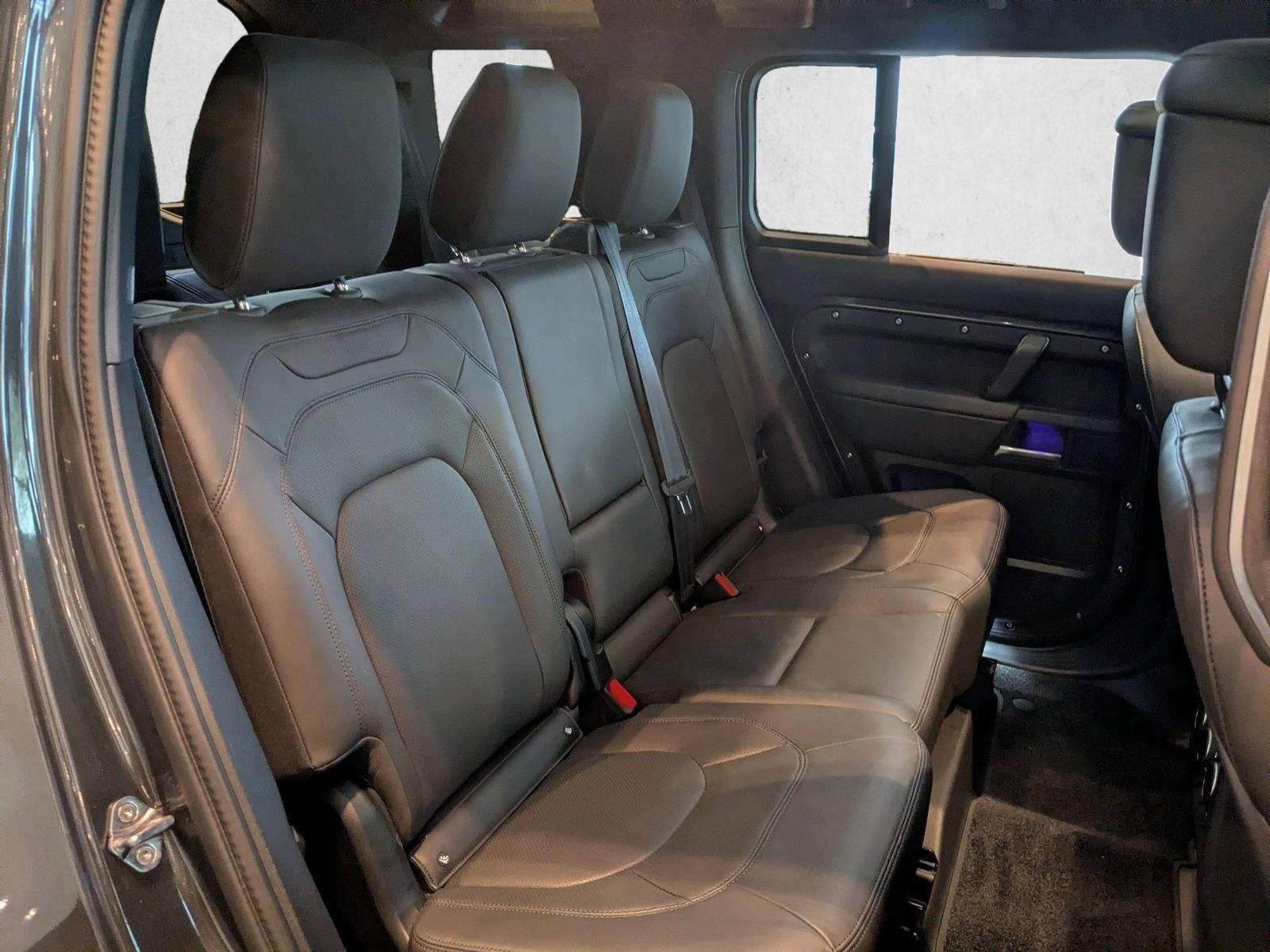 2025 Land Rover Defender 110 P400 X-Dynamic SE