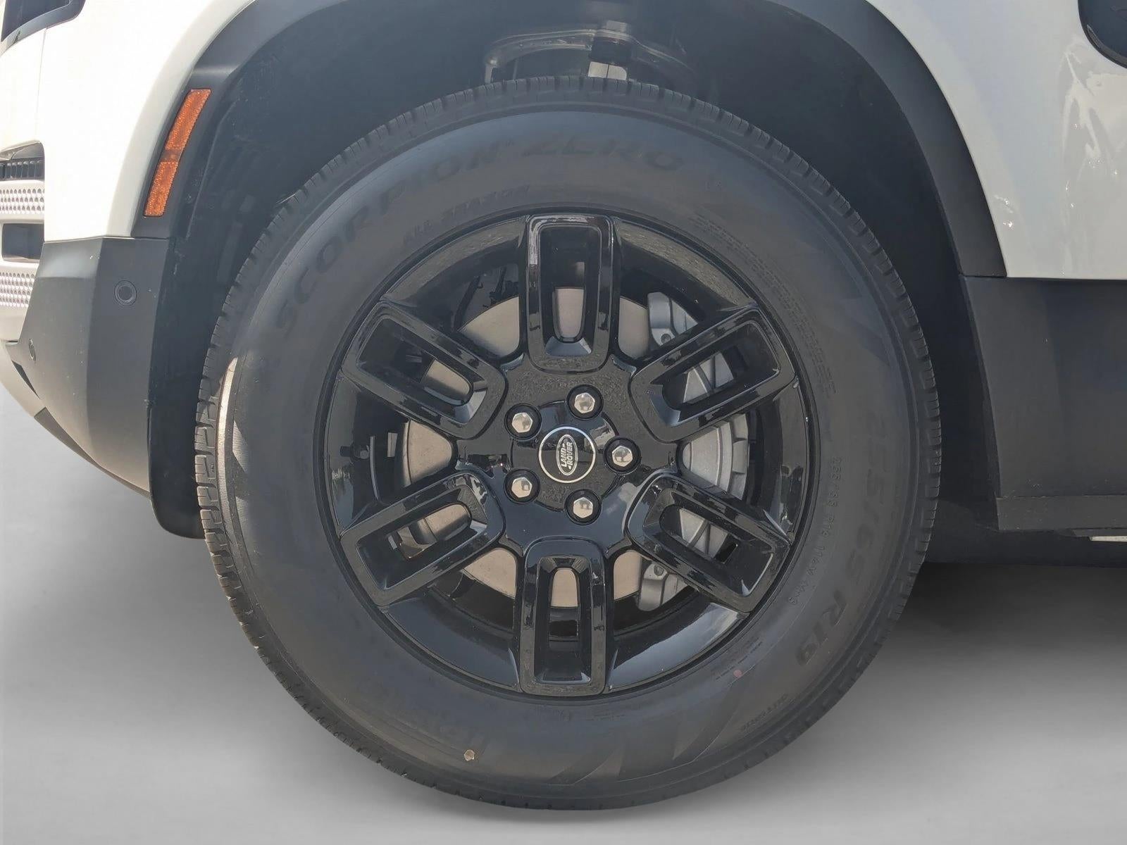 2025 Land Rover Defender 110 P300 S