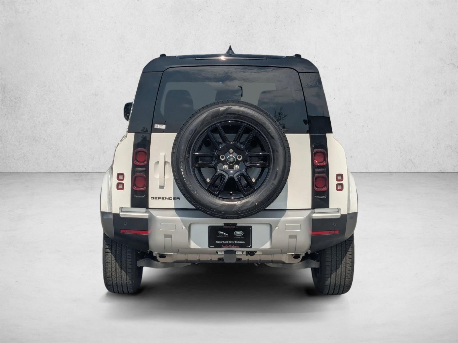 2025 Land Rover Defender 110 P300 S